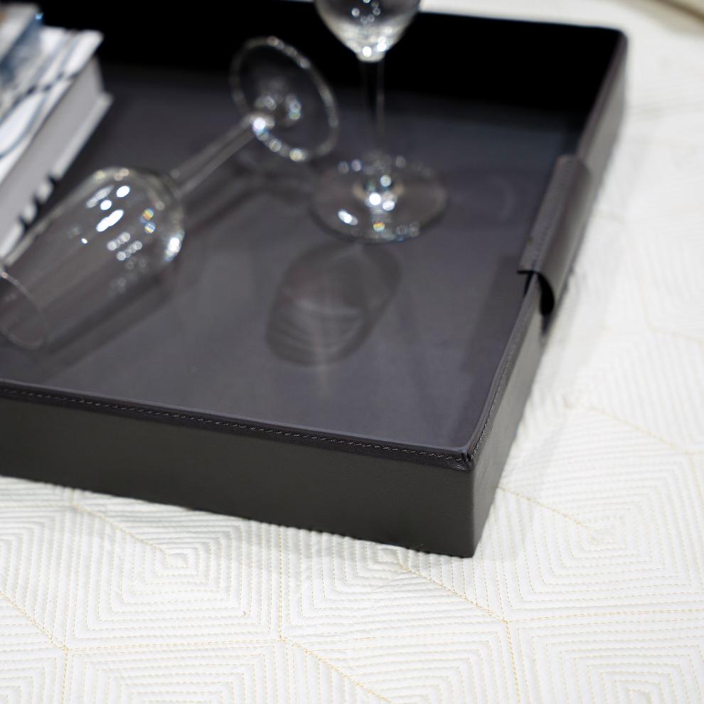 Noir Utility Tray